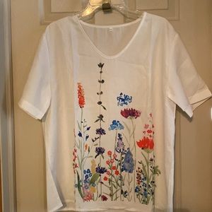 Hand painted floral  white blouse with short sleeves